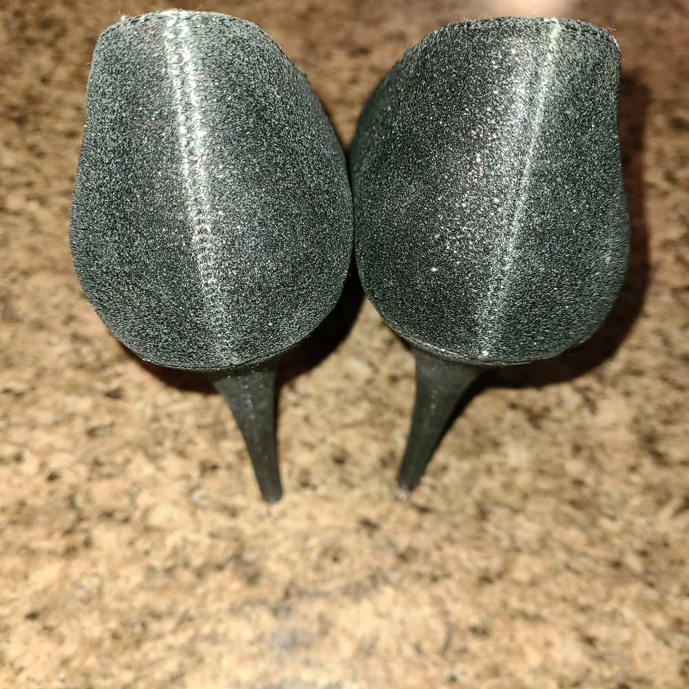 High heels - Picture 5 of 5